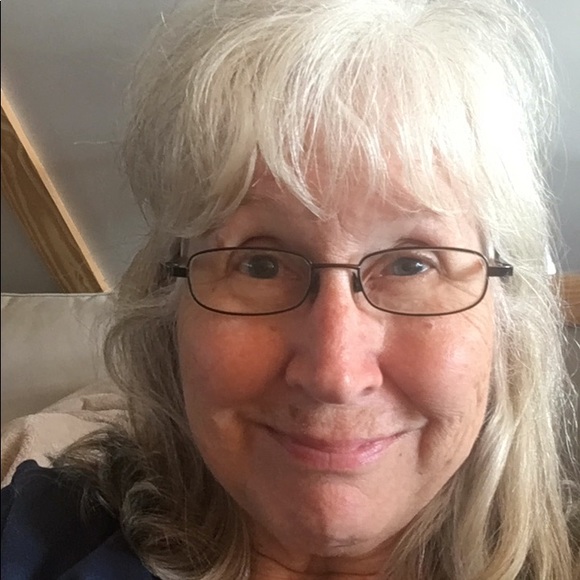 Meet your Posher, Deborah - Picture 1 of 1